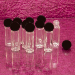Üvegcse * 5 ml, fekete, gömbölyű kupakkal