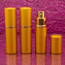 Arany kozmetikai tükör + METAL GOLD, arany színű 10 ml-es utántölthető parfümszóró szettben