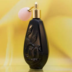 "BLACK ROSES" parfümszóró * rövid pumpával, 100 ml