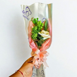 Kézzel készült kerámia virágcsokor * 1 szál rózsa, díszcsomagolásban